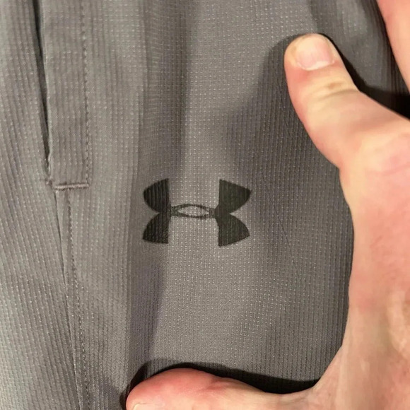 Under Armour Track Pants Men's Large Grey Pull On Drawstring Mesh Lined Pockets - Picture 4 of 13